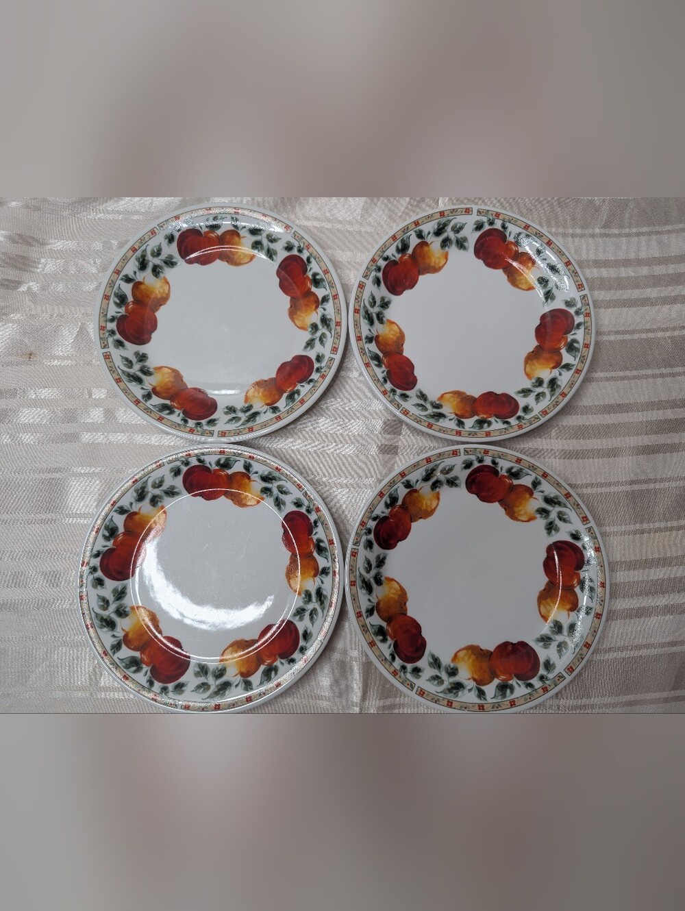 Gibson Apples Plates Salad Lot of 4 Red Apples, Flowers Green Leaves, Vintage
